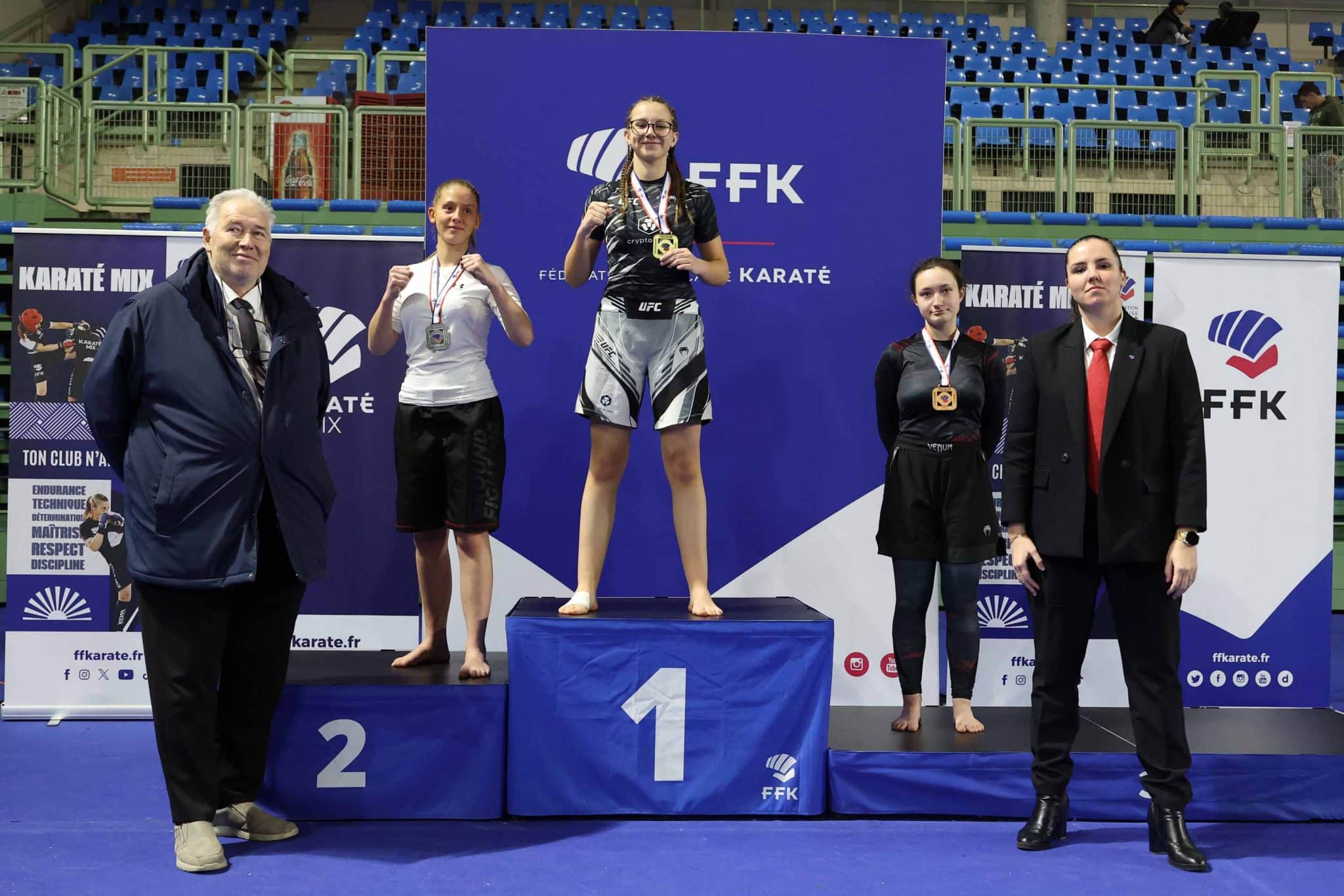 2025120607_CPE_FRANCE_KMIX_1er_Lauren