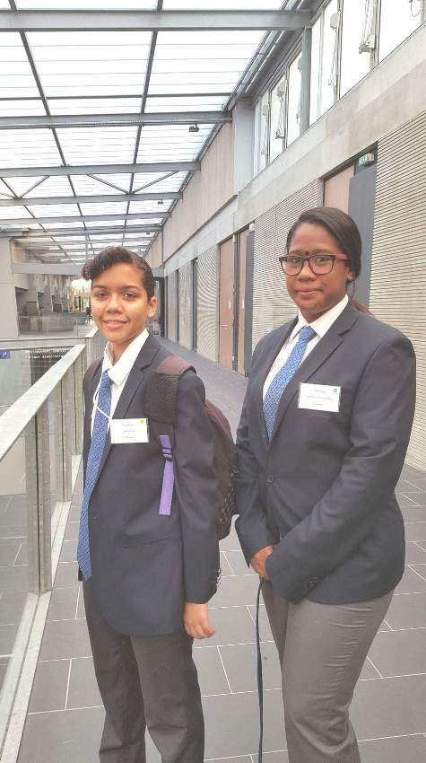 Sarah et Djémina, Jeunes Arbitres prêtes pour le Concours National 