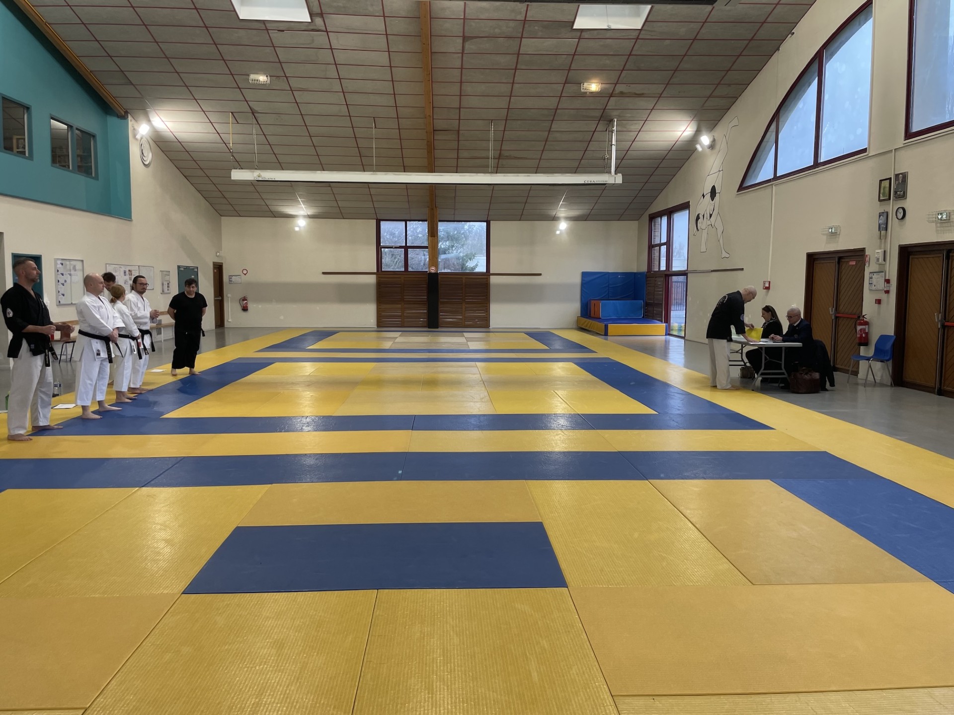 285b9ac3-cb71-4c90-aa49-9df11396bdae